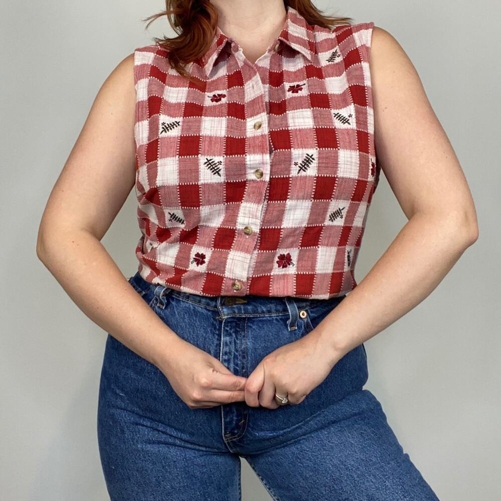 Vintage 90s XL Floral Embroidered Gingham Print Sleeveless Button Down Blouse